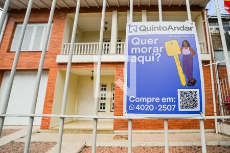 Casa à venda com 348m², 3 quartos e 3 vagas Casa à venda com 348m², 3 quartos e 3 vagasPlaquinha