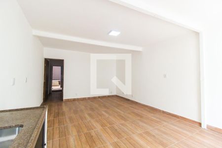 Sala/Cozinha de casa para alugar com 1 quarto, 60m² em Vila Princesa Isabel, São Paulo