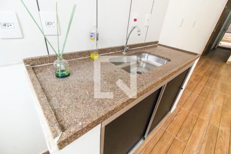 Sala/Cozinha de casa para alugar com 1 quarto, 60m² em Vila Princesa Isabel, São Paulo