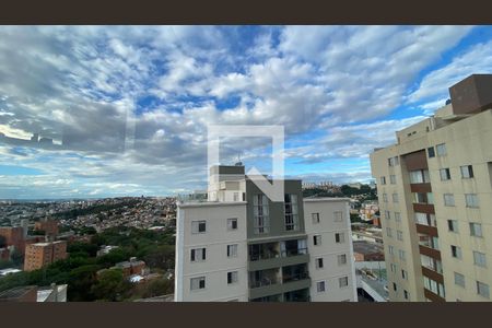 Apartamento à venda com 256m², 5 quartos e 4 vagas Apartamento à venda com 256m², 5 quartos e 4 vagasVista