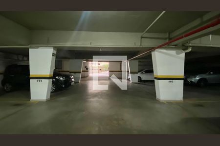 Apartamento à venda com 256m², 5 quartos e 4 vagas Apartamento à venda com 256m², 5 quartos e 4 vagasGaragem