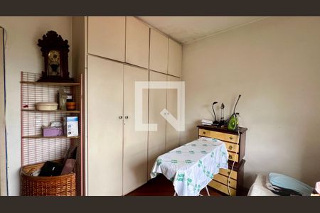 Casa à venda com 275m², 4 quartos e 2 vagas Casa à venda com 275m², 4 quartos e 2 vagasQuarto 2