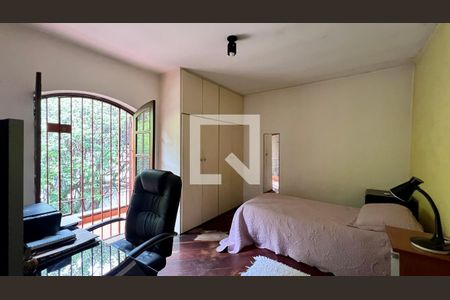 Casa à venda com 275m², 4 quartos e 2 vagas Casa à venda com 275m², 4 quartos e 2 vagasQuarto 3