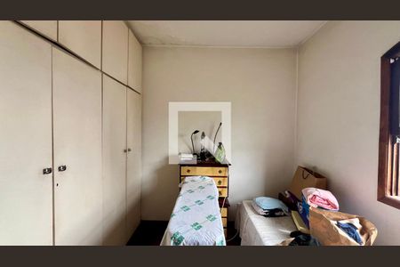 Casa à venda com 275m², 4 quartos e 2 vagas Casa à venda com 275m², 4 quartos e 2 vagasQuarto 2