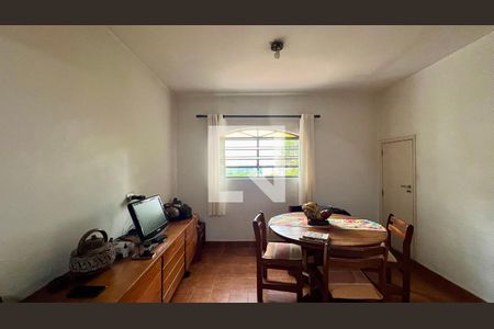 Casa à venda com 275m², 4 quartos e 2 vagas Casa à venda com 275m², 4 quartos e 2 vagasCozinha