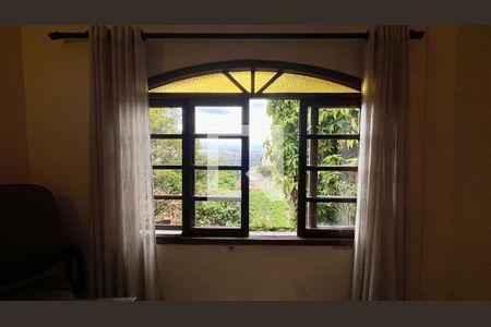 Casa à venda com 275m², 4 quartos e 2 vagas Casa à venda com 275m², 4 quartos e 2 vagasVista da sala de jantar