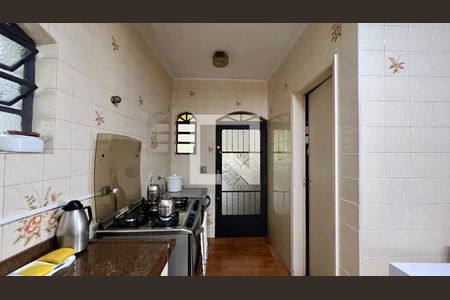 Casa à venda com 275m², 4 quartos e 2 vagas Casa à venda com 275m², 4 quartos e 2 vagasCozinha