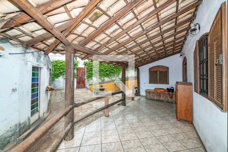 Casa à venda com 180m², 5 quartos e 2 vagasÁrea externa 