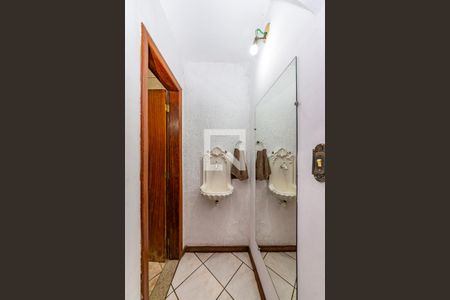 Casa à venda com 180m², 5 quartos e 2 vagasBanheiro Social 1