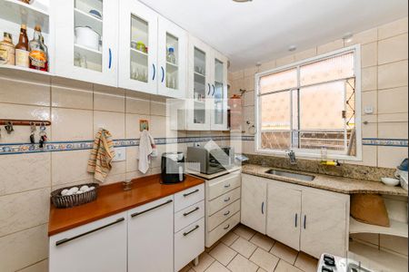 Casa à venda com 180m², 5 quartos e 2 vagasCozinha