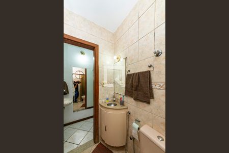 Casa à venda com 180m², 5 quartos e 2 vagasBanheiro Social 1
