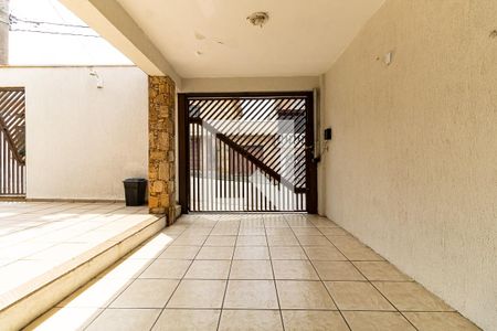 Casa à venda com 300m², 3 quartos e 5 vagas Casa à venda com 300m², 3 quartos e 5 vagasGaragem