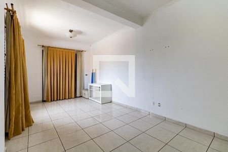 Casa à venda com 300m², 3 quartos e 5 vagas Casa à venda com 300m², 3 quartos e 5 vagasQuarto 3