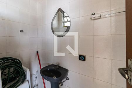 Casa à venda com 300m², 3 quartos e 5 vagas Casa à venda com 300m², 3 quartos e 5 vagasBanheiro da Área Externa