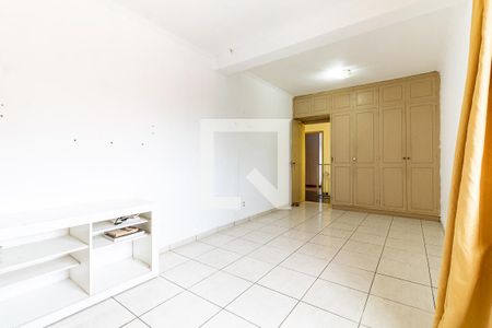 Casa à venda com 300m², 3 quartos e 5 vagas Casa à venda com 300m², 3 quartos e 5 vagasQuarto 3