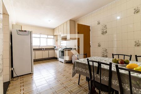 Casa à venda com 300m², 3 quartos e 5 vagas Casa à venda com 300m², 3 quartos e 5 vagasCozinha