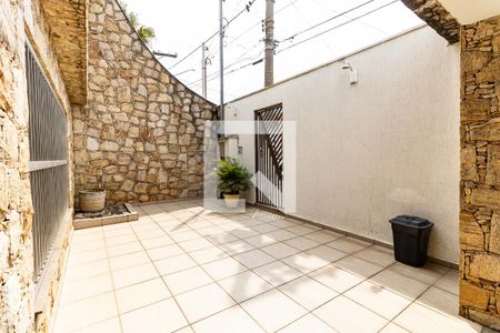 Casa à venda com 300m², 3 quartos e 5 vagas Casa à venda com 300m², 3 quartos e 5 vagasQuintal