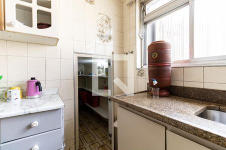 Casa à venda com 300m², 3 quartos e 5 vagas Casa à venda com 300m², 3 quartos e 5 vagasCozinha