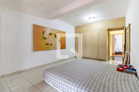 Casa à venda com 300m², 3 quartos e 5 vagas Casa à venda com 300m², 3 quartos e 5 vagasSuíte 1