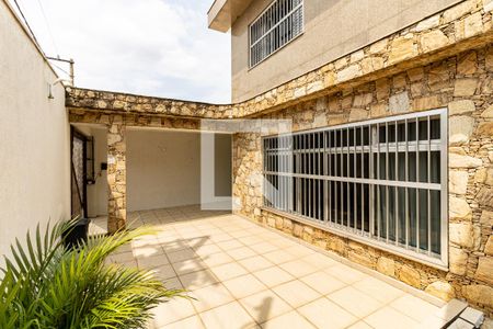 Casa à venda com 300m², 3 quartos e 5 vagas Casa à venda com 300m², 3 quartos e 5 vagasQuintal