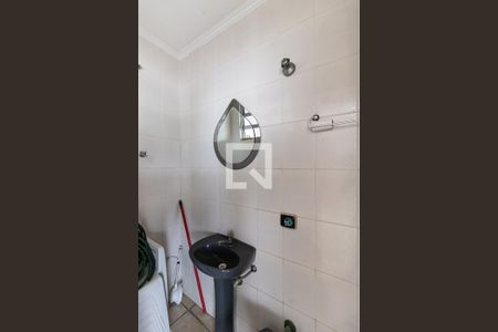 Casa à venda com 300m², 3 quartos e 5 vagas Casa à venda com 300m², 3 quartos e 5 vagasBanheiro da Área Externa