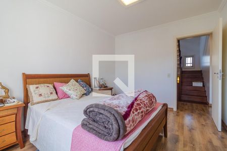 Casa à venda com 300m², 3 quartos e 3 vagas Casa à venda com 300m², 3 quartos e 3 vagasQuarto 2