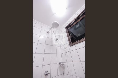 Banheiro de apartamento para alugar com 1 quarto, 48m² em Jardim das Nações, Taubaté