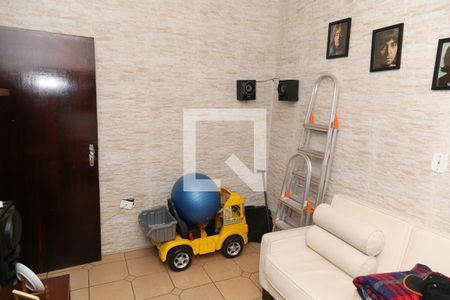 Casa à venda com 200m², 4 quartos e 4 vagas Casa à venda com 200m², 4 quartos e 4 vagasQuarto 4