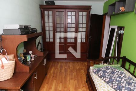 Casa à venda com 200m², 4 quartos e 4 vagas Casa à venda com 200m², 4 quartos e 4 vagasQuarto 2