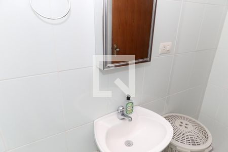 Casa à venda com 200m², 4 quartos e 4 vagas Casa à venda com 200m², 4 quartos e 4 vagasBanheiro Social