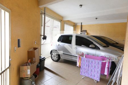 Casa à venda com 200m², 4 quartos e 4 vagas Casa à venda com 200m², 4 quartos e 4 vagasGaragem
