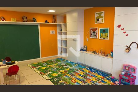 Apartamento à venda com 90m², 2 quartos e 1 vaga Apartamento à venda com 90m², 2 quartos e 1 vagaBrinquedoteca