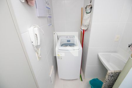 Apartamento à venda com 90m², 2 quartos e 1 vaga Apartamento à venda com 90m², 2 quartos e 1 vagaÁrea de Serviço