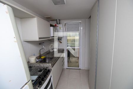 Apartamento à venda com 90m², 2 quartos e 1 vaga Apartamento à venda com 90m², 2 quartos e 1 vagaCozinha