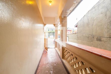 Casa à venda com 376m², 1 quarto e 2 vagas Casa à venda com 376m², 1 quarto e 2 vagasVaranda