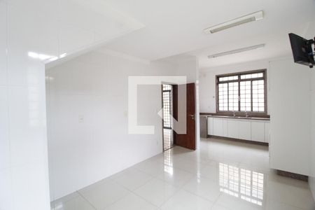 Casa para alugar com 265m², 3 quartos e 5 vagasCozinha