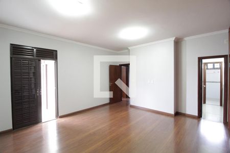 Casa para alugar com 265m², 3 quartos e 5 vagasQuarto 3 - Suíte