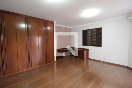 Casa para alugar com 265m², 3 quartos e 5 vagasQuarto 3 - Suíte