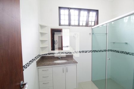 Casa para alugar com 265m², 3 quartos e 5 vagasBanheiro Social