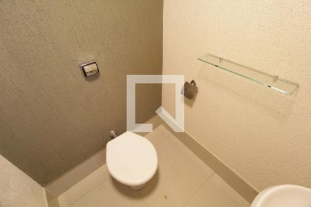 Casa para alugar com 265m², 3 quartos e 5 vagasBanheiro de serviço