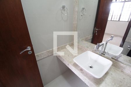 Casa para alugar com 265m², 3 quartos e 5 vagasLavabo