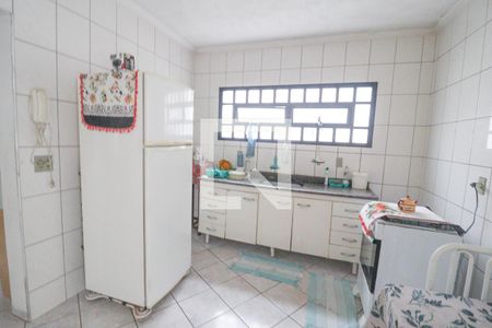 Casa à venda com 200m², 4 quartos e 2 vagasCozinha e Área de Serviço