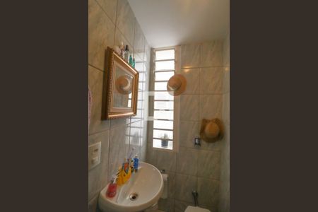 Casa à venda com 200m², 4 quartos e 2 vagasEdícula