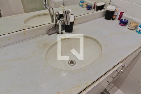 Apartamento à venda com 60m², 3 quartos e 1 vaga Apartamento à venda com 60m², 3 quartos e 1 vagaBanheiro