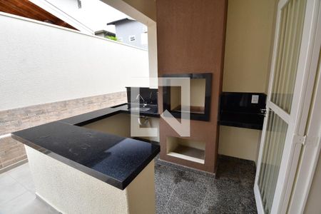 Casa de condomínio à venda com 230m², 2 quartos e 3 vagasChurrasqueira