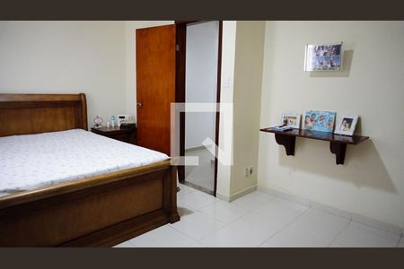 Casa à venda com 1010m², 3 quartos e 5 vagasQuarto 3 - Suite