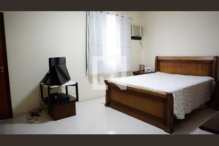 Casa à venda com 1010m², 3 quartos e 5 vagasQuarto 3 - Suite