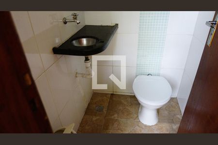 Casa à venda com 1010m², 3 quartos e 5 vagasBanheiro Masculino