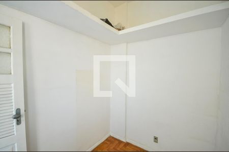 Apartamento à venda com 77m², 3 quartos e 1 vaga Apartamento à venda com 77m², 3 quartos e 1 vagaQuarto de Serviço