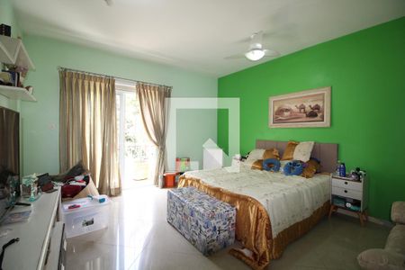 Casa de condomínio para alugar com 360m², 5 quartos e 2 vagasSuíte 3